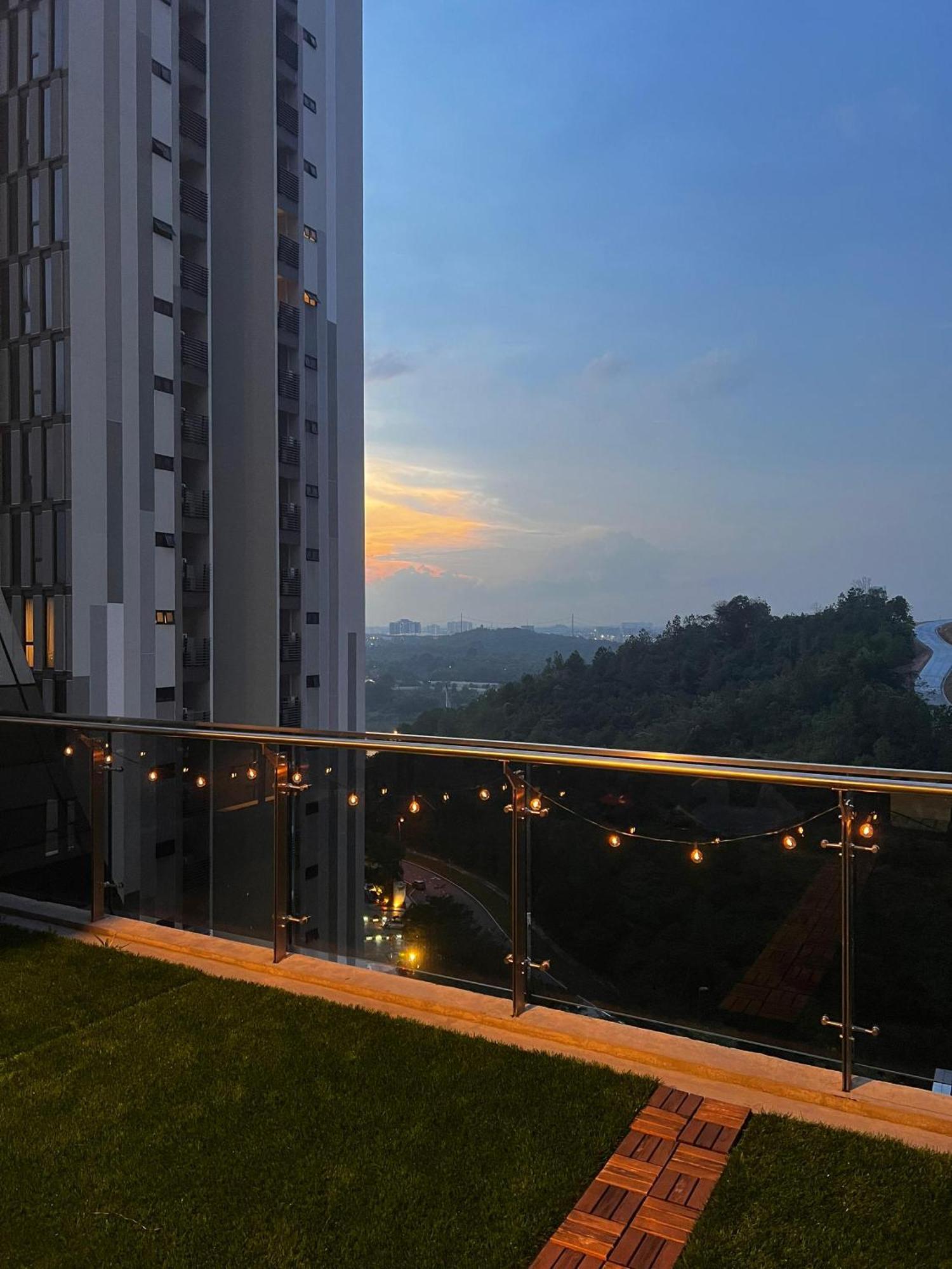 Apartment D Bunga مسلم Pool View Legoland Nusajaya *