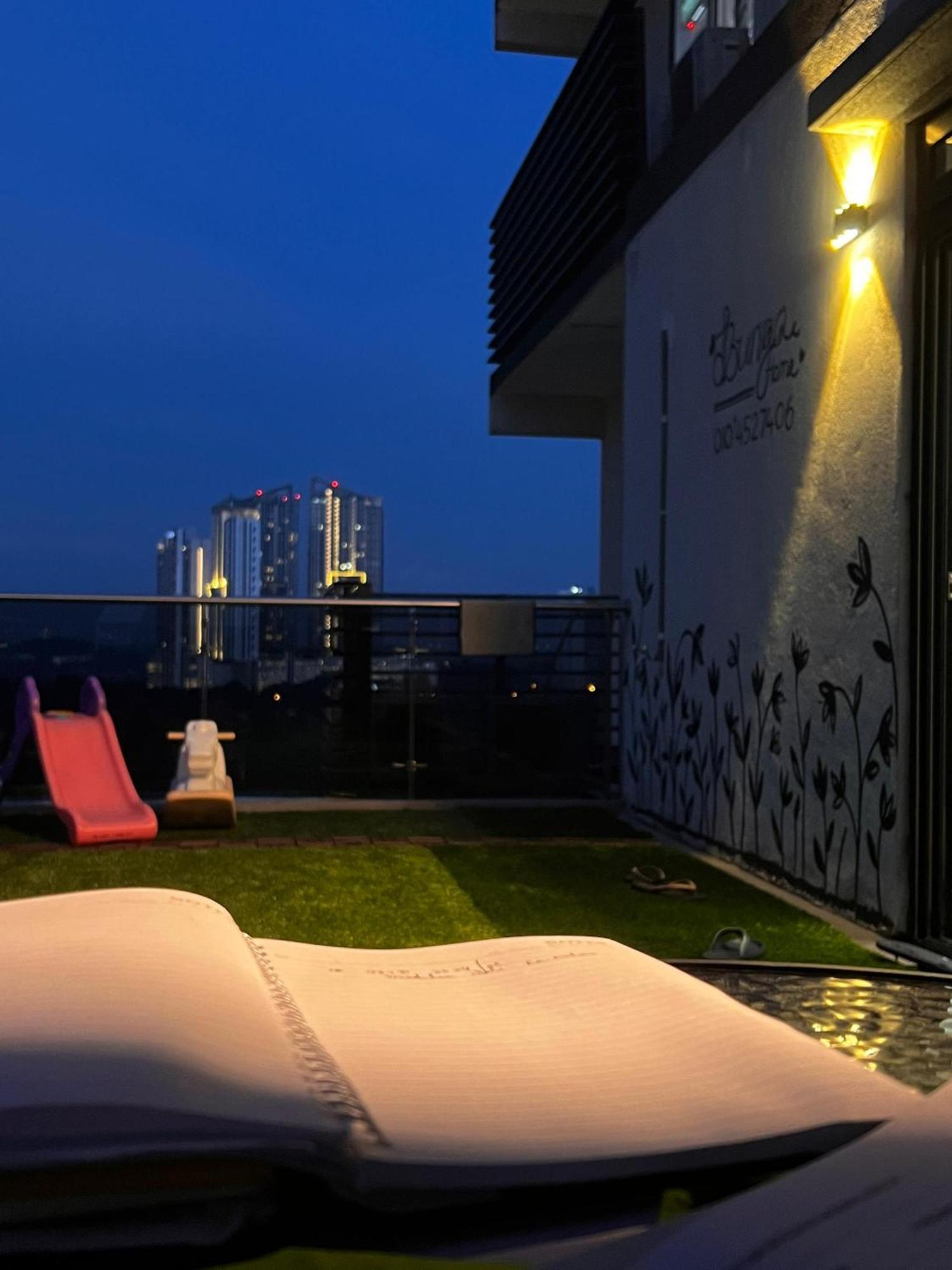 D Bunga مسلم Pool View Legoland Apartment *