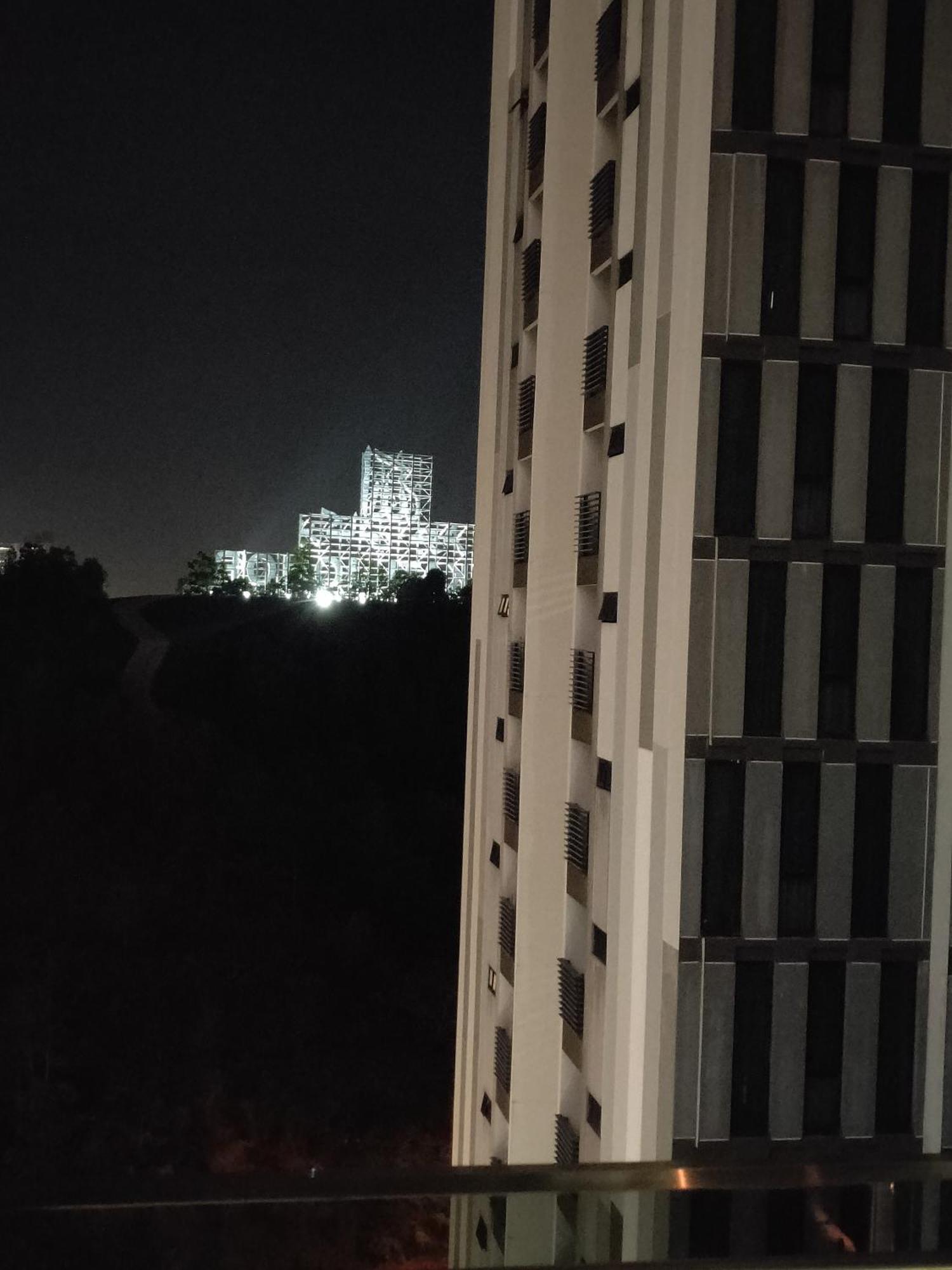 D Bunga مسلم Pool View Legoland Apartment *