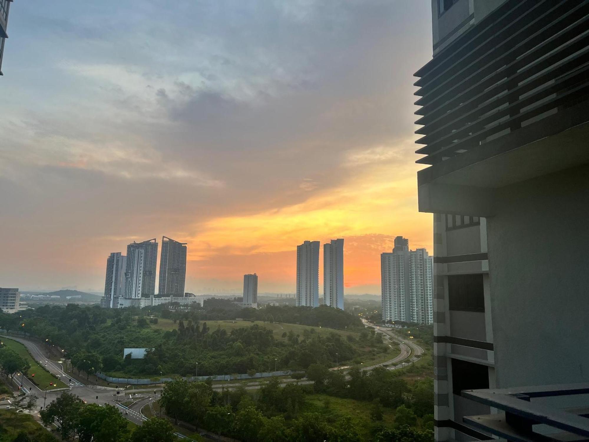 D Bunga مسلم Pool View Legoland Nusajaya Apartment Nusajaya (Iskandar Puteri)